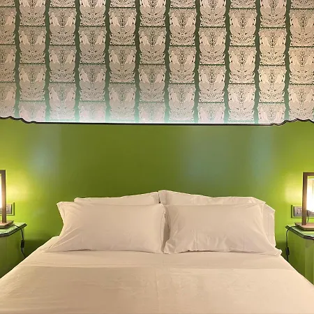 מלון Verdi Boutique 4*