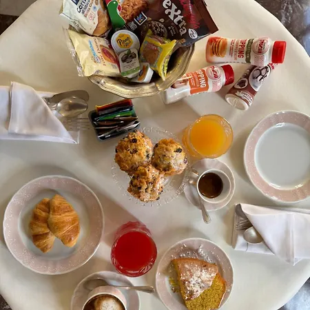 Verdi Boutique מלון 4*