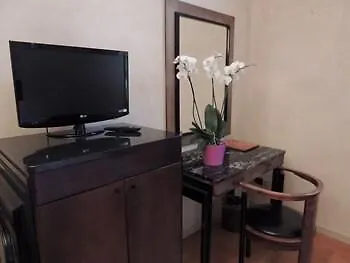 Verdi Boutique מלון 4*