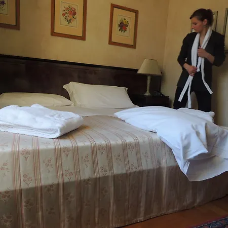 Verdi Boutique מלון