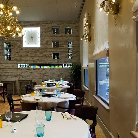 Verdi Boutique Hotel 4*